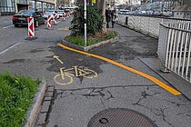 Velostreifen beim Neumühlequai. Der Kanton hat ihn jetzt zurückgebaut.